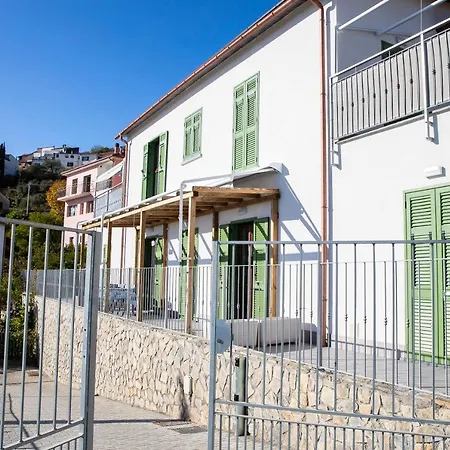 Casa Di Gemma アパート